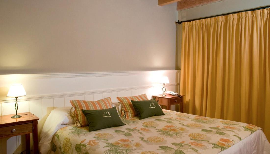 Hosteria El Establo Вилья-ла-Ангостура Экстерьер фото