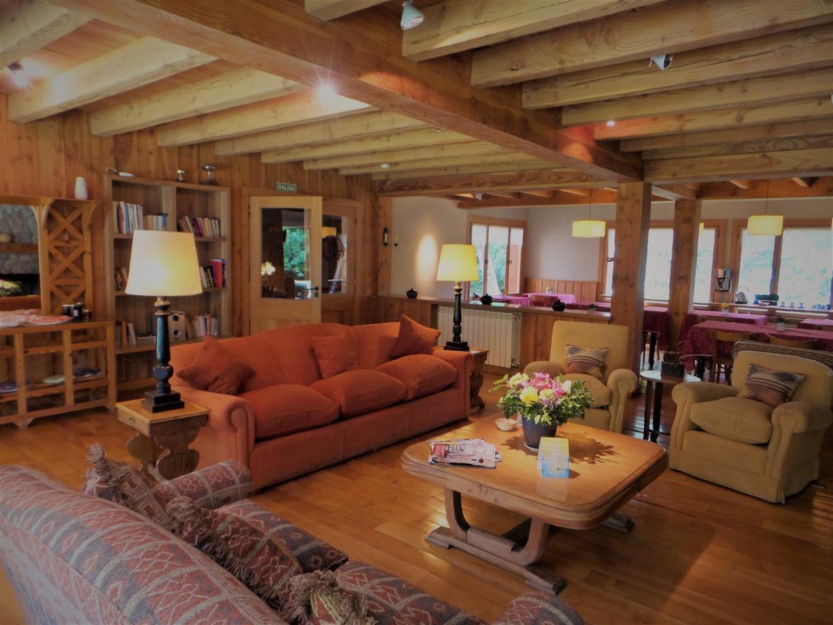 Hosteria El Establo Вилья-ла-Ангостура Экстерьер фото